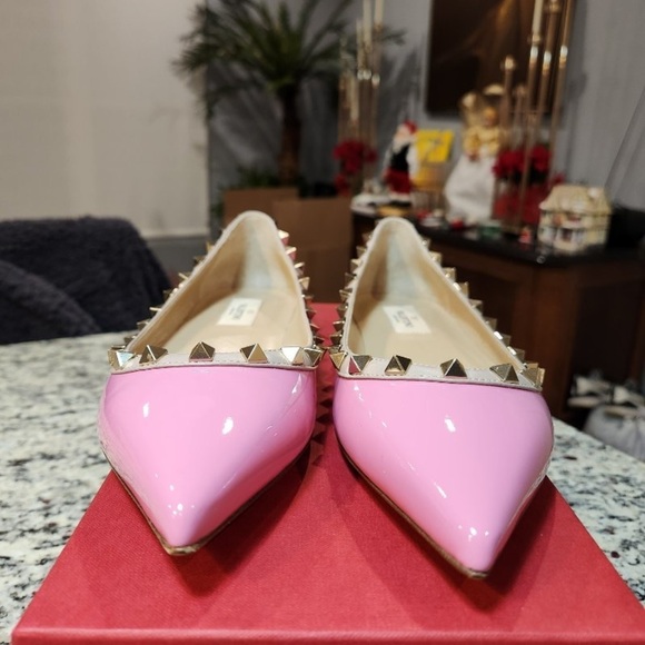 NEW Valentino Garavani Rockstud Patent Barbie Pink Leather Flats Size 38.5 - Picture 3 of 12